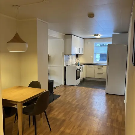 Big With Free Parking Apartament